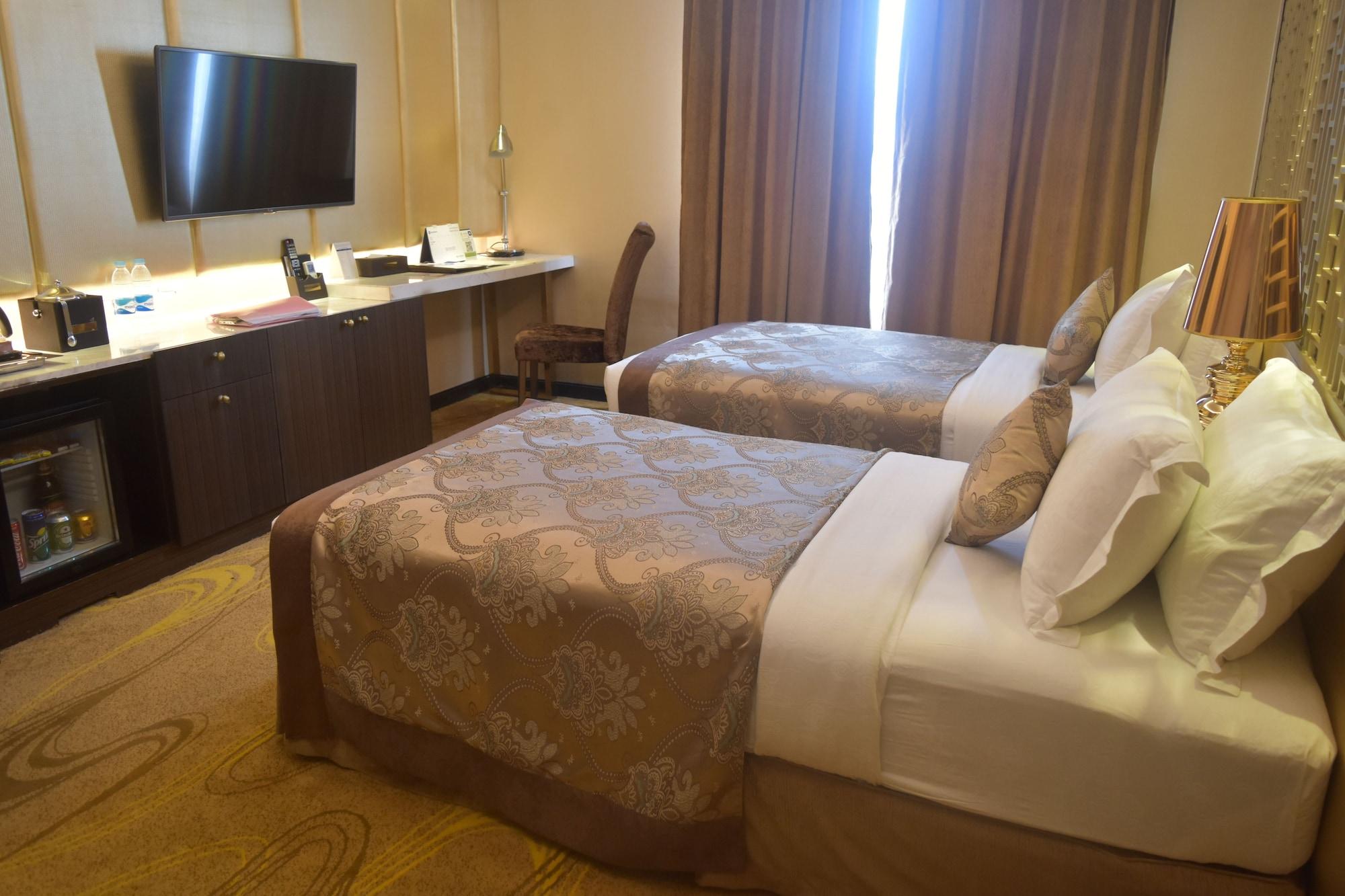 Western Chinatown 4*