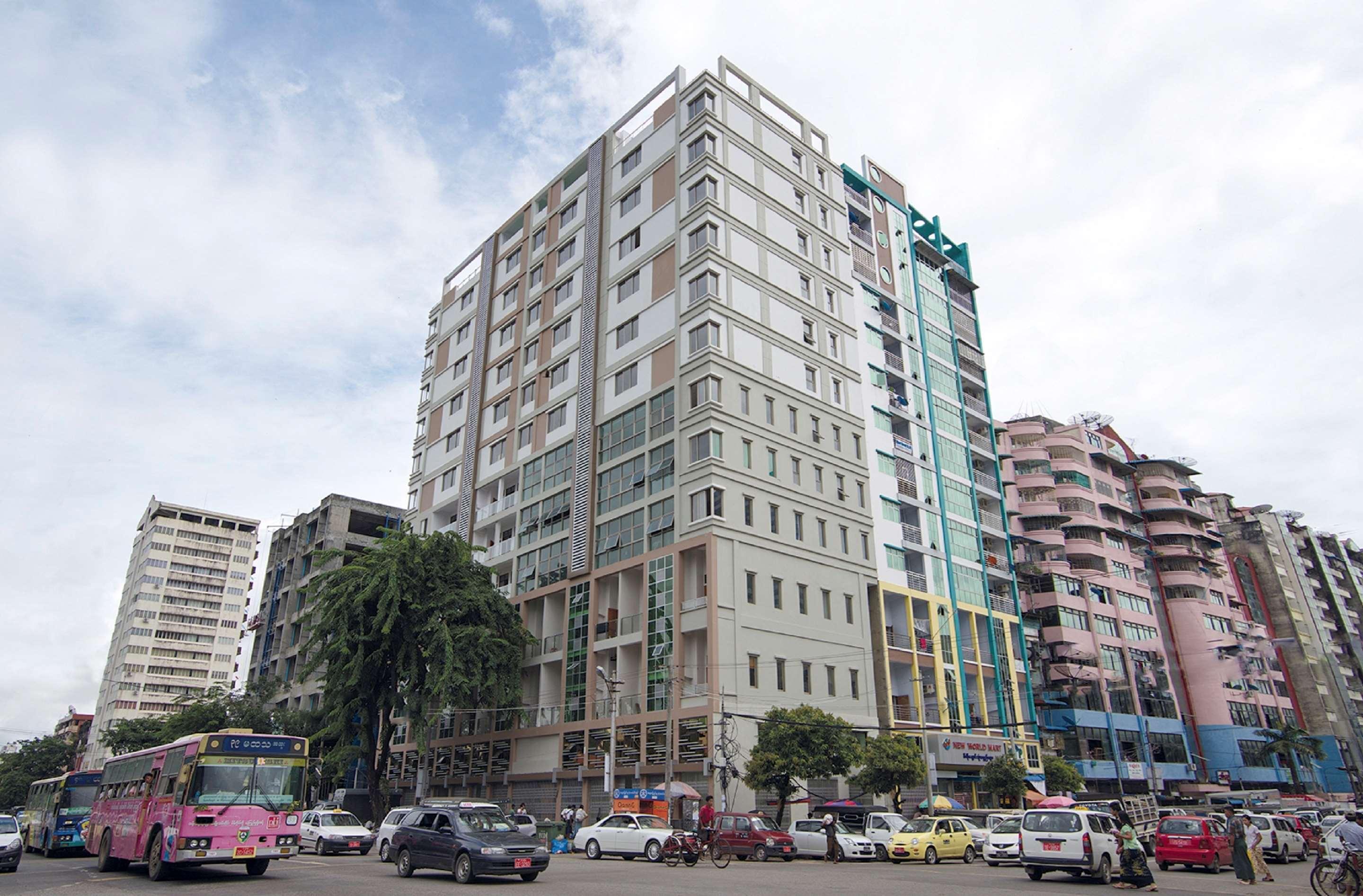 Western Chinatown Hotel 4*